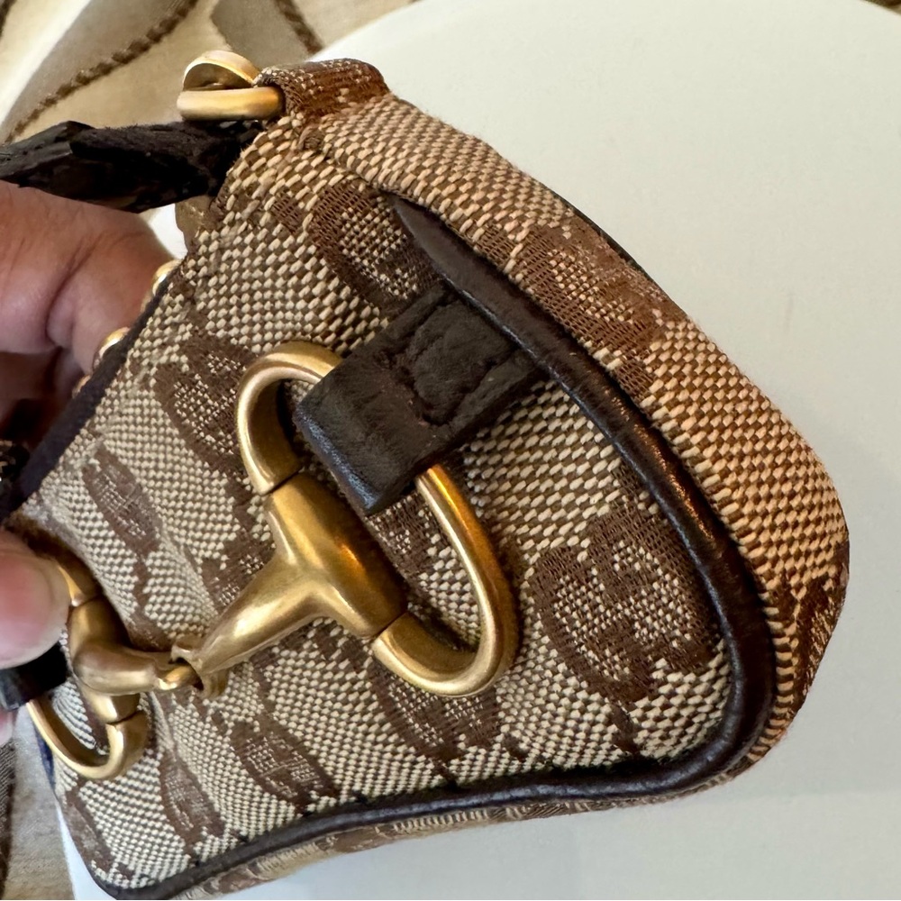 Gucci Beige & Brown GG Canvas Horsebit Wristlet - Picture 5 of 12